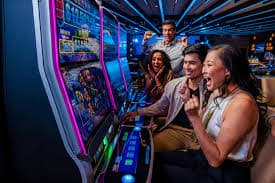 777 games apk မိုဘိုင်း Slots Live Casino Myanmar ကစားသမားများ